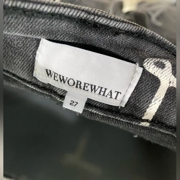 High Rise Wide Scribble Jeans - Picture 10 of 10